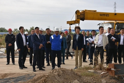 邢臺經(jīng)濟開發(fā)區(qū)領(lǐng)導(dǎo)商黎英調(diào)研重點項目